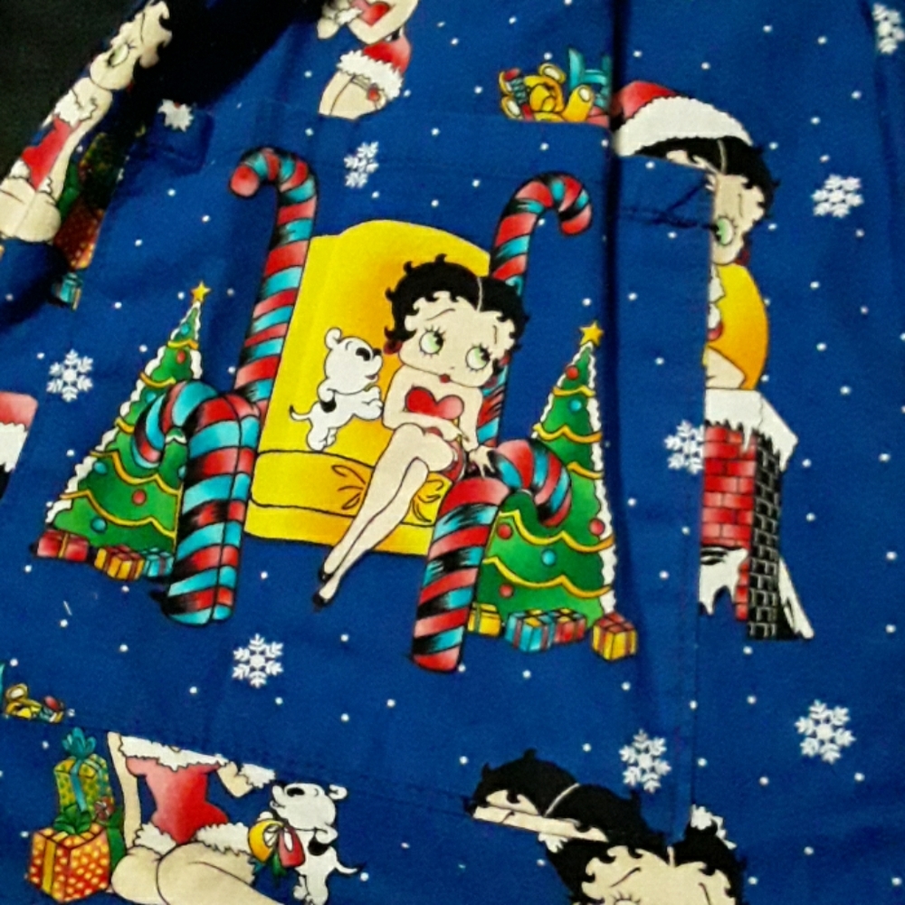 Scrub Top repurposed Christmas girls dress - Picture 3 of 3